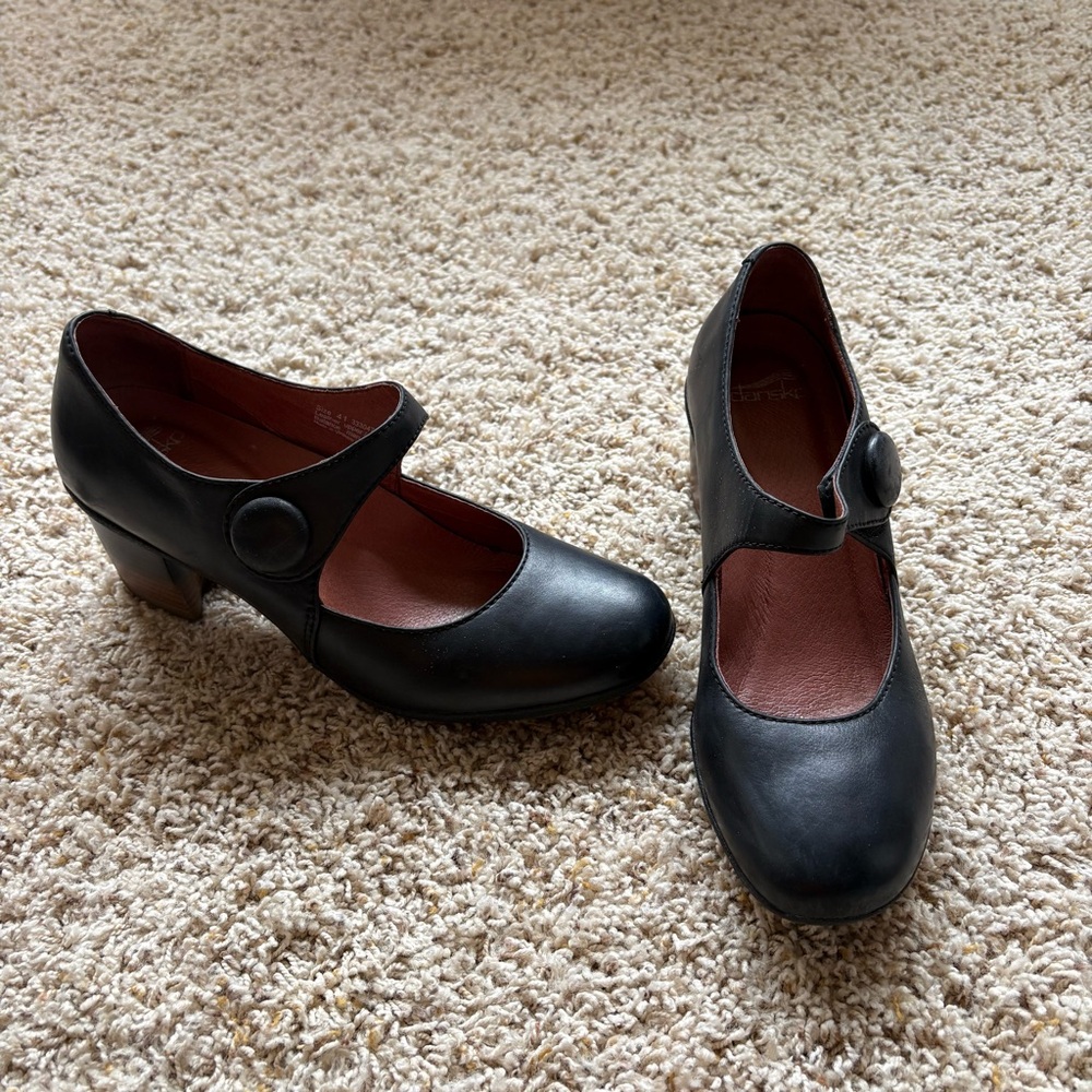 Dansko Page Mary Jane Black Leather Heels Sz 41